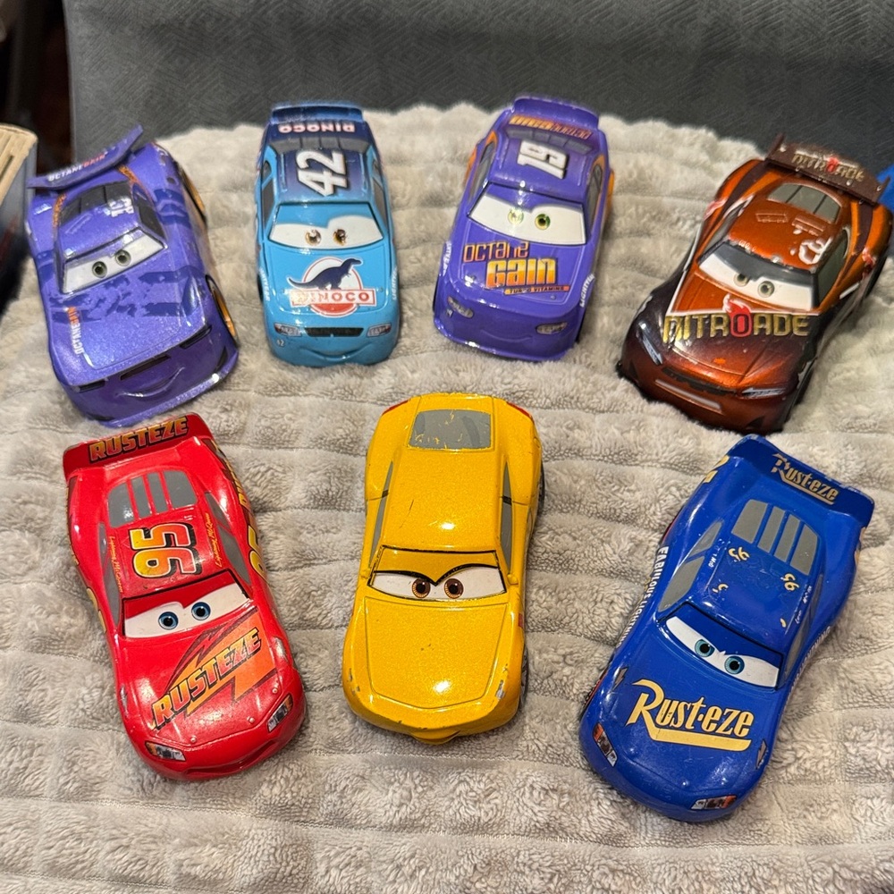 7 PC - Disney Pixar Cars Movie Character Racers Toy Bundle